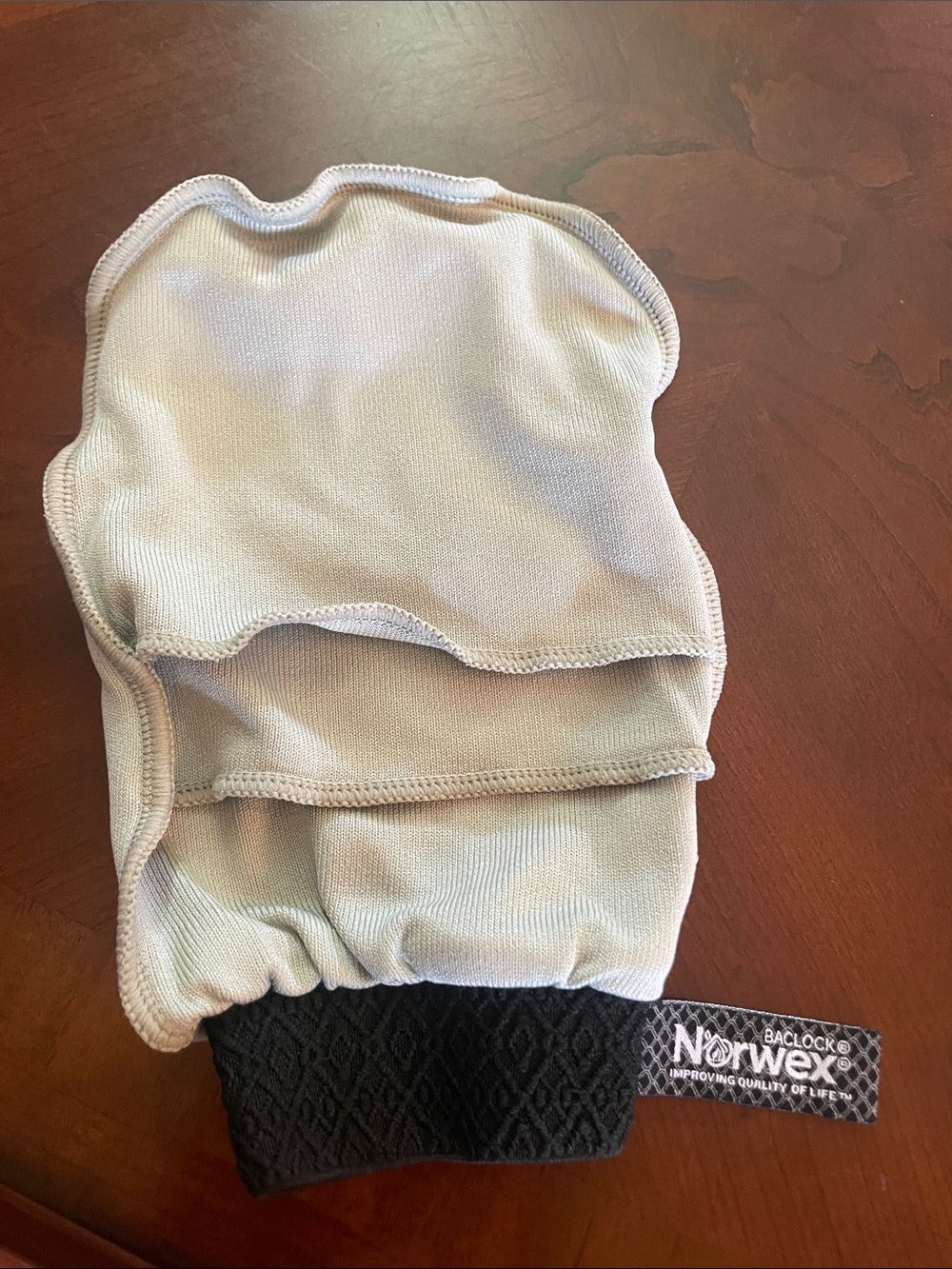 Norwex Light Gray and Black Microfiber Auto Cleaning Mitt
